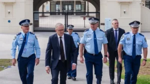 Bondi Beach terror attack sparks national gun law debate in Australia