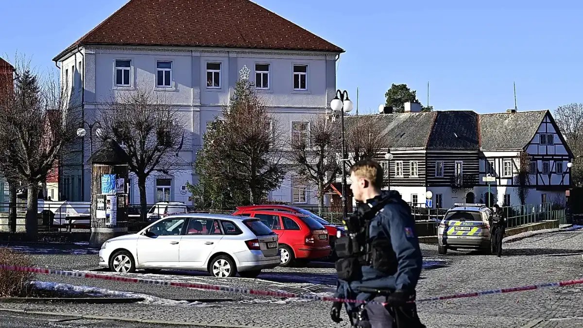 One Dead, Six Wounded in Czech Town Hall Shooting, Gunman Dead
